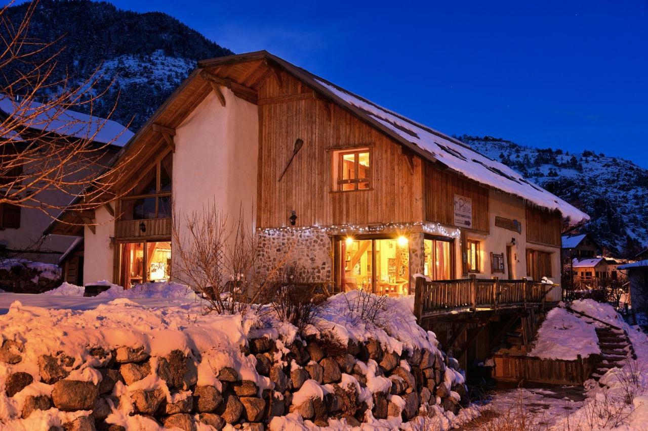 Chambres D'Hote Le Brin De Paille Saint-Martin-de-Queyrières Exterior foto